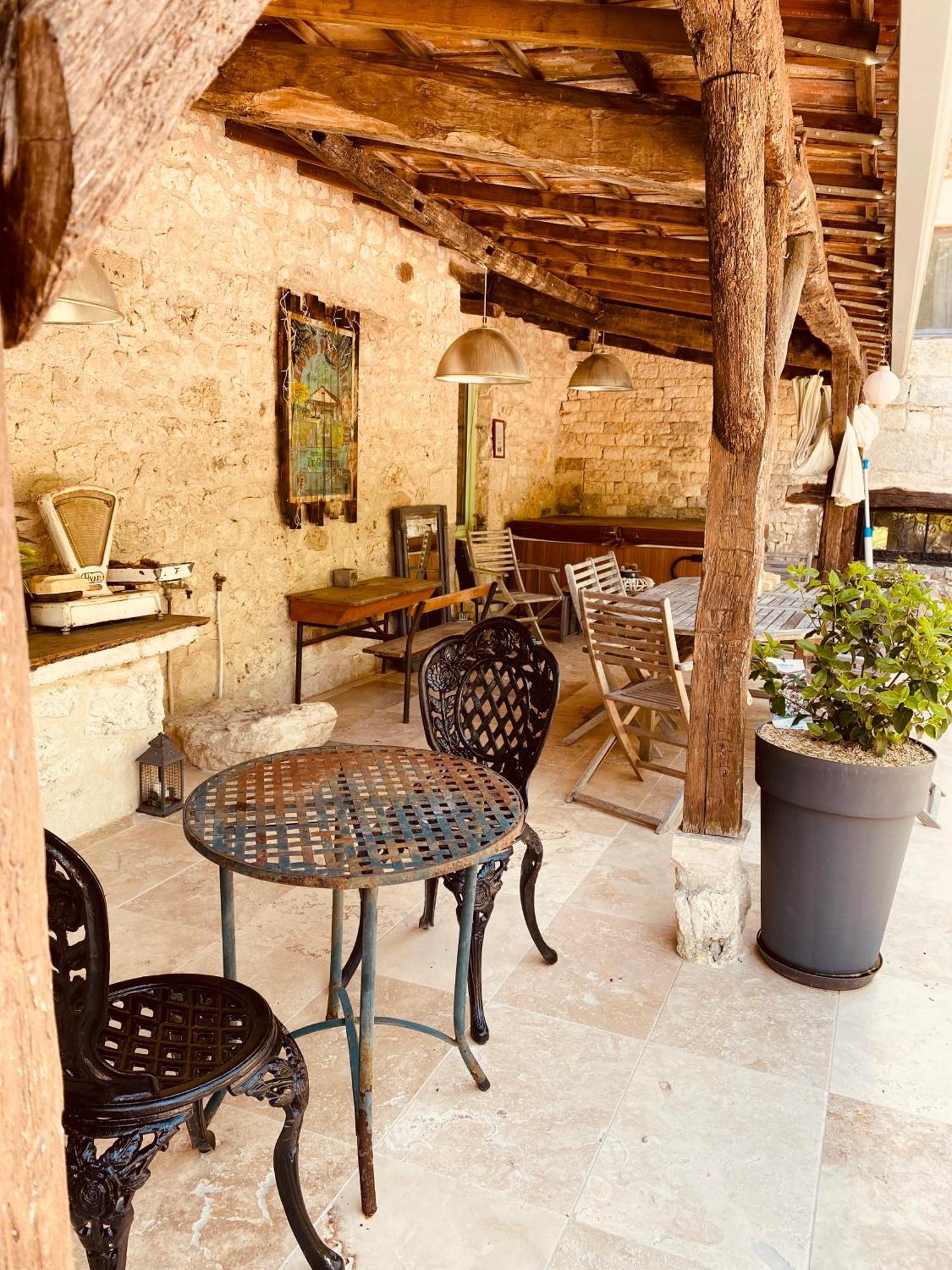 Le Mas Des Papillons Fargues  外观 照片